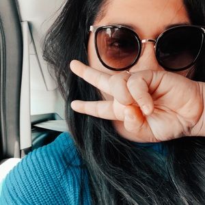 Meet your Posher, Paulina